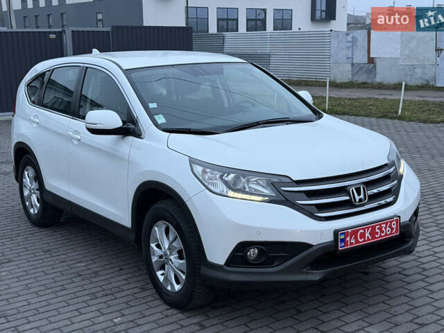 Белый Хонда СРВ, объемом двигателя 1.6 л и пробегом 176 тыс. км за 15800 $, фото 1 на Automoto.ua