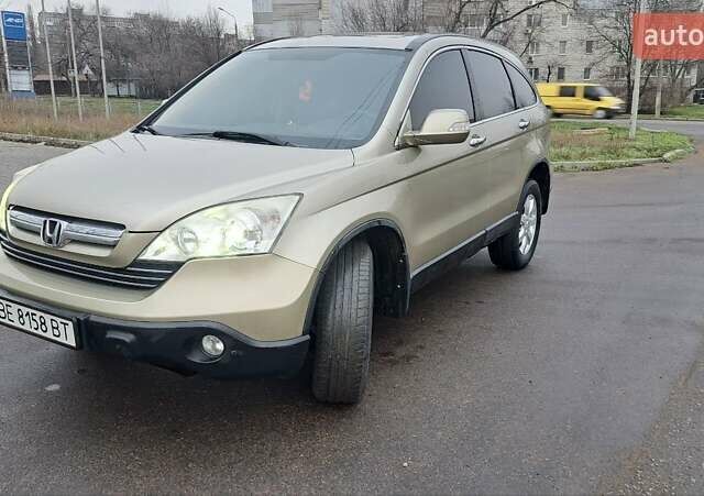 Бежевый Хонда СРВ, объемом двигателя 2.4 л и пробегом 275 тыс. км за 9500 $, фото 1 на Automoto.ua