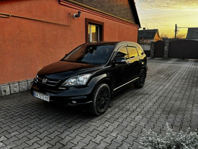 Черный Хонда СРВ, объемом двигателя 2.2 л и пробегом 228 тыс. км за 12800 $, фото 1 на Automoto.ua