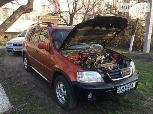 Хонда СРВ, объемом двигателя 2 л и пробегом 320 тыс. км за 5300 $, фото 1 на Automoto.ua