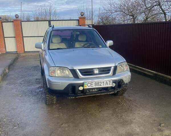 Серый Хонда СРВ, объемом двигателя 2 л и пробегом 213 тыс. км за 4200 $, фото 1 на Automoto.ua