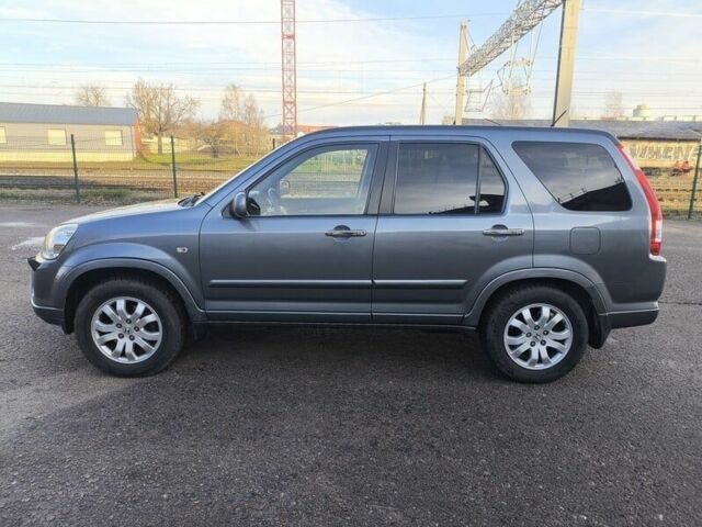 Серый Хонда СРВ, объемом двигателя 2.2 л и пробегом 259 тыс. км за 3200 $, фото 1 на Automoto.ua