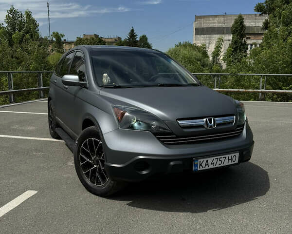 Серый Хонда СРВ, объемом двигателя 2.35 л и пробегом 300 тыс. км за 8500 $, фото 1 на Automoto.ua