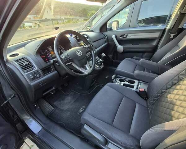 Сірий Хонда СРВ, об'ємом двигуна 2.2 л та пробігом 245 тис. км за 9500 $, фото 1 на Automoto.ua