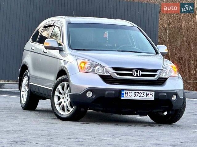 Серый Хонда СРВ, объемом двигателя 2.2 л и пробегом 286 тыс. км за 9100 $, фото 1 на Automoto.ua