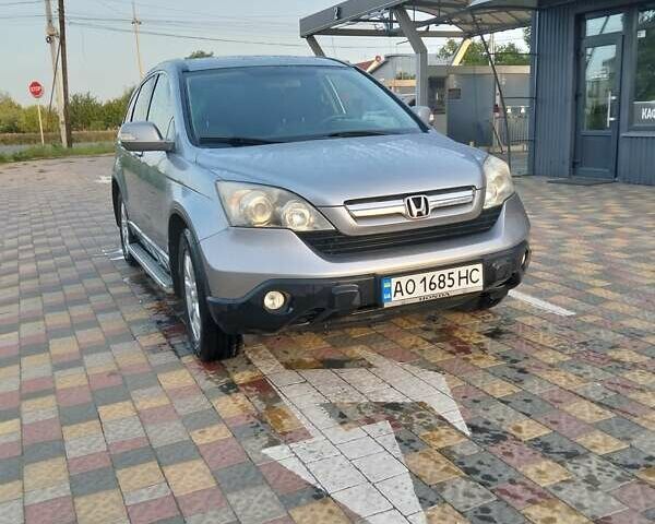 Серый Хонда СРВ, объемом двигателя 2.2 л и пробегом 239 тыс. км за 9900 $, фото 1 на Automoto.ua