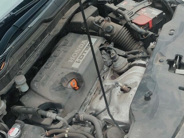 Серый Хонда СРВ, объемом двигателя 2 л и пробегом 270 тыс. км за 4500 $, фото 1 на Automoto.ua