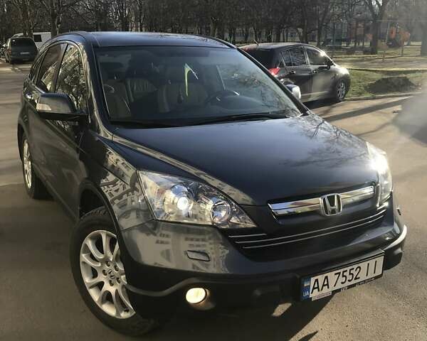 Серый Хонда СРВ, объемом двигателя 2.4 л и пробегом 196 тыс. км за 12300 $, фото 1 на Automoto.ua