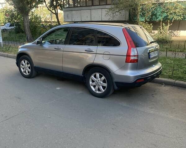 Серый Хонда СРВ, объемом двигателя 2.4 л и пробегом 150 тыс. км за 10400 $, фото 1 на Automoto.ua