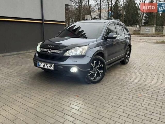 Серый Хонда СРВ, объемом двигателя 2 л и пробегом 239 тыс. км за 10750 $, фото 1 на Automoto.ua