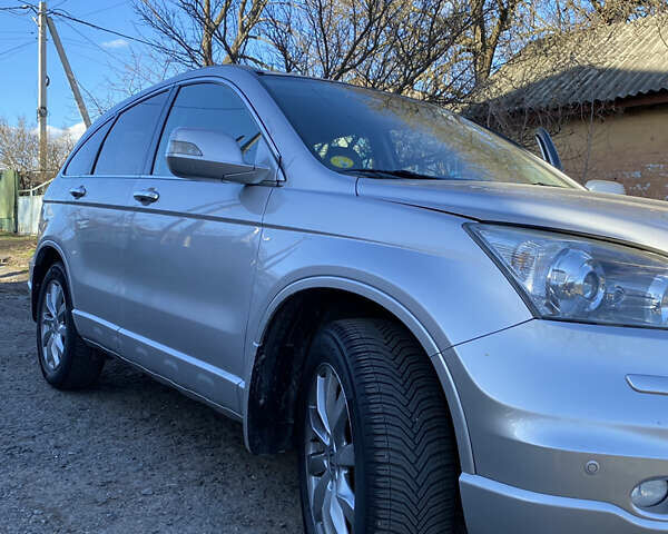 Серый Хонда СРВ, объемом двигателя 2.2 л и пробегом 238 тыс. км за 12999 $, фото 1 на Automoto.ua