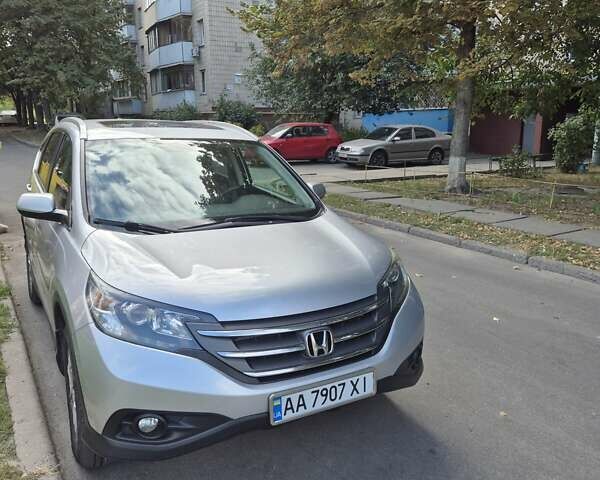 Серый Хонда СРВ, объемом двигателя 2.35 л и пробегом 213 тыс. км за 16000 $, фото 1 на Automoto.ua