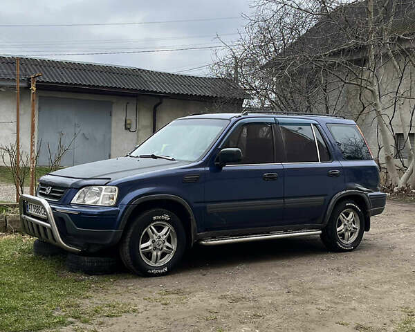 Синий Хонда СРВ, объемом двигателя 2 л и пробегом 215 тыс. км за 3000 $, фото 1 на Automoto.ua