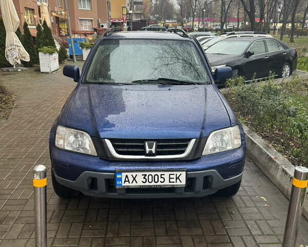 Синий Хонда СРВ, объемом двигателя 2 л и пробегом 300 тыс. км за 6500 $, фото 1 на Automoto.ua