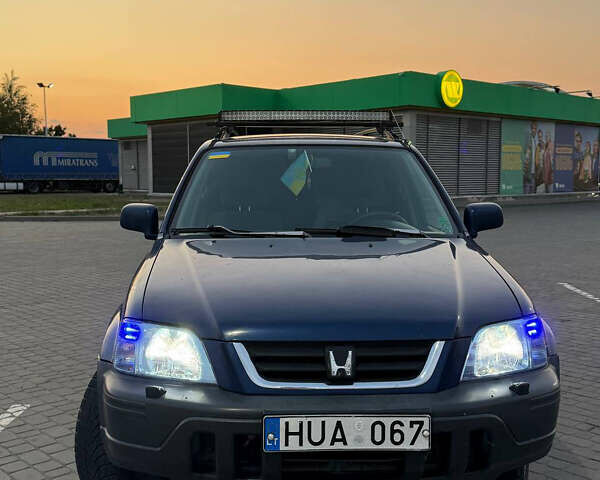 Синій Хонда СРВ, об'ємом двигуна 2 л та пробігом 327 тис. км за 3800 $, фото 1 на Automoto.ua