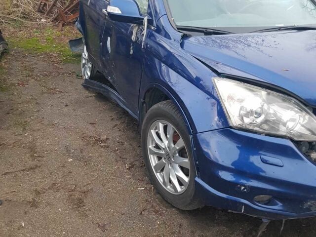 Синий Хонда СРВ, объемом двигателя 0 л и пробегом 210 тыс. км за 3500 $, фото 1 на Automoto.ua