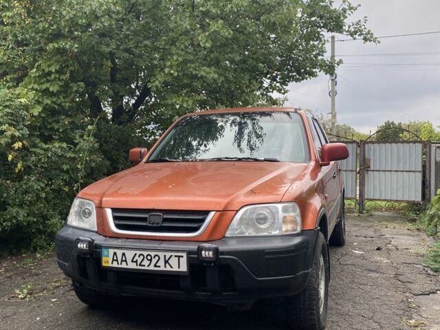 Помаранчевий Хонда СРВ, об'ємом двигуна 2 л та пробігом 300 тис. км за 3750 $, фото 1 на Automoto.ua