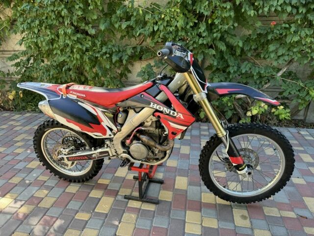 Хонда CRF 250, об'ємом двигуна 0.25 л та пробігом 0 тис. км за 2850 $, фото 1 на Automoto.ua