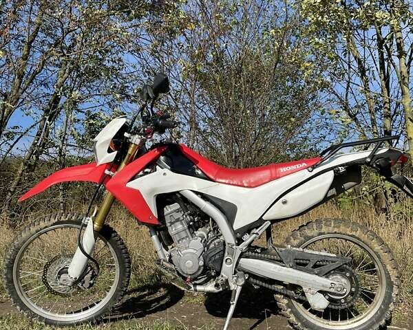 Красный Хонда CRF 250L, объемом двигателя 0.3 л и пробегом 12 тыс. км за 4300 $, фото 1 на Automoto.ua