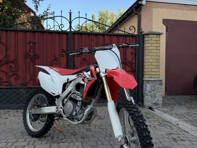 Хонда CRF 250R, объемом двигателя 0.25 л и пробегом 0 тыс. км за 4000 $, фото 1 на Automoto.ua