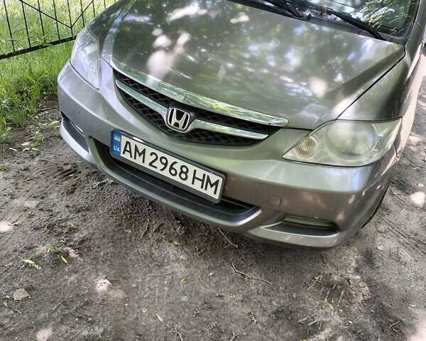 Серый Хонда Сити, объемом двигателя 1.34 л и пробегом 240 тыс. км за 3100 $, фото 1 на Automoto.ua