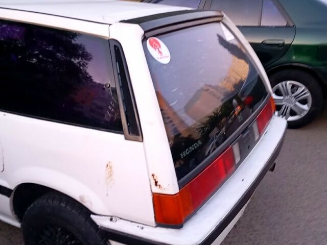 Білий Хонда Сівік, об'ємом двигуна 1.3 л та пробігом 100 тис. км за 1000 $, фото 1 на Automoto.ua