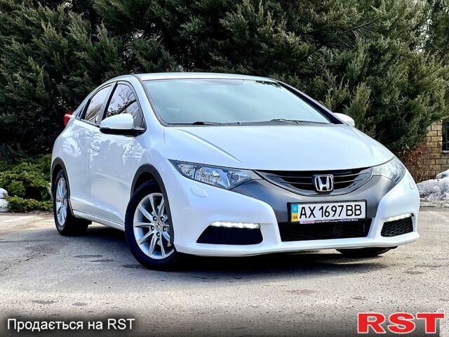 Белый Хонда Цивик, объемом двигателя 1.8 л и пробегом 134 тыс. км за 11500 $, фото 1 на Automoto.ua