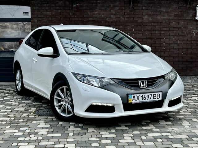 Белый Хонда Цивик, объемом двигателя 0 л и пробегом 134 тыс. км за 10600 $, фото 1 на Automoto.ua