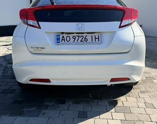 Белый Хонда Цивик, объемом двигателя 2.2 л и пробегом 186 тыс. км за 9800 $, фото 1 на Automoto.ua