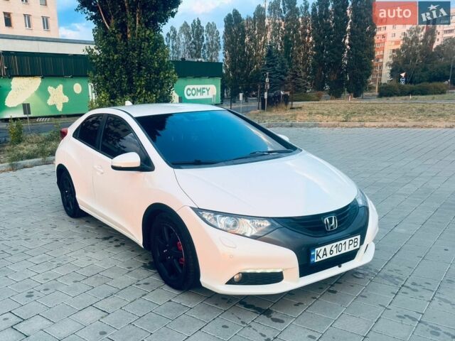 Білий Хонда Сівік, об'ємом двигуна 1.6 л та пробігом 188 тис. км за 8800 $, фото 1 на Automoto.ua