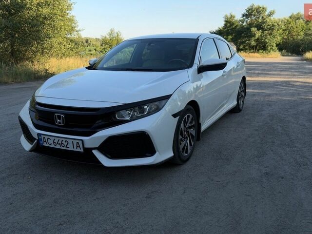 Белый Хонда Цивик, объемом двигателя 1.5 л и пробегом 96 тыс. км за 13000 $, фото 1 на Automoto.ua