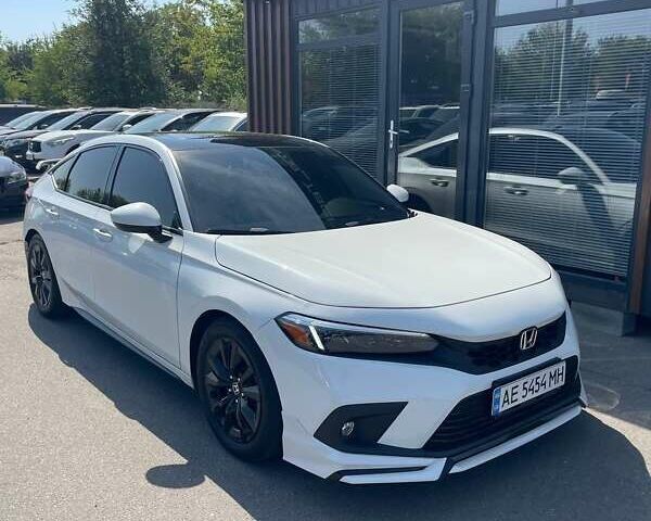 Білий Хонда Сівік, об'ємом двигуна 1.5 л та пробігом 30 тис. км за 26000 $, фото 1 на Automoto.ua