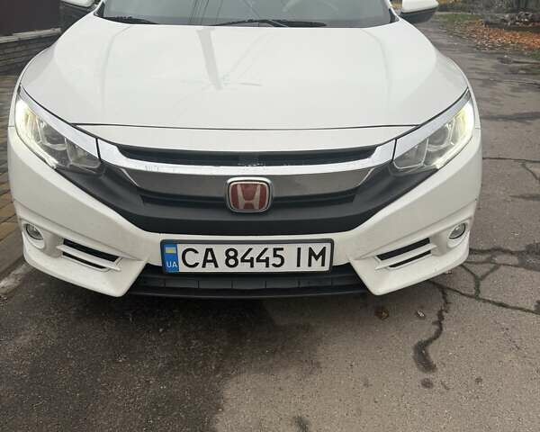 Белый Хонда Цивик, объемом двигателя 1.5 л и пробегом 90 тыс. км за 11000 $, фото 1 на Automoto.ua
