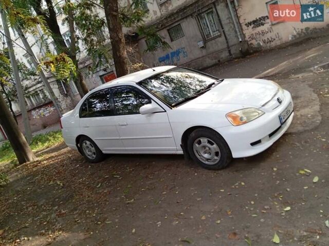 Белый Хонда Цивик, объемом двигателя 1.4 л и пробегом 364 тыс. км за 3000 $, фото 1 на Automoto.ua