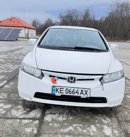 Белый Хонда Цивик, объемом двигателя 1.34 л и пробегом 280 тыс. км за 5000 $, фото 1 на Automoto.ua