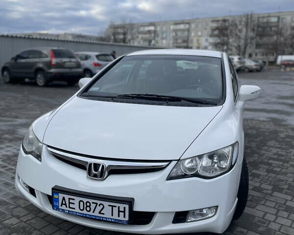 Білий Хонда Сівік, об'ємом двигуна 1.3 л та пробігом 260 тис. км за 7500 $, фото 1 на Automoto.ua