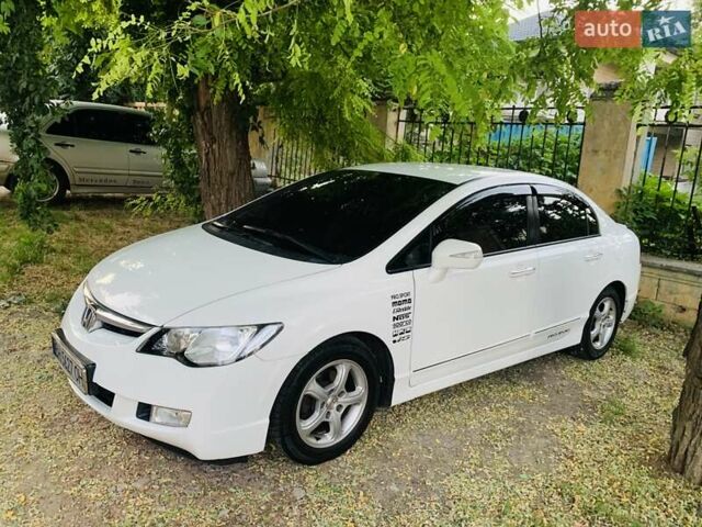 Белый Хонда Цивик, объемом двигателя 1.34 л и пробегом 188 тыс. км за 6500 $, фото 1 на Automoto.ua