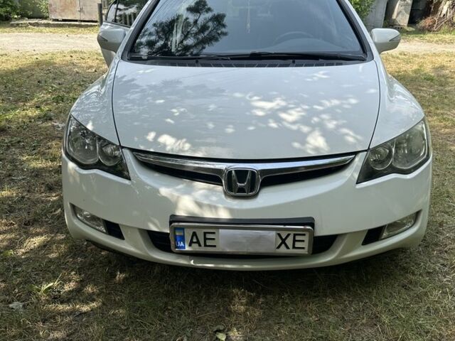 Белый Хонда Цивик, объемом двигателя 1.3 л и пробегом 226 тыс. км за 5300 $, фото 1 на Automoto.ua
