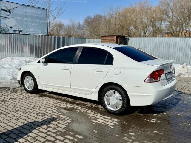 Белый Хонда Цивик, объемом двигателя 1.3 л и пробегом 350 тыс. км за 6000 $, фото 1 на Automoto.ua
