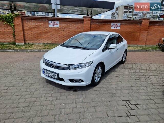 Білий Хонда Сівік, об'ємом двигуна 1.8 л та пробігом 263 тис. км за 9100 $, фото 1 на Automoto.ua
