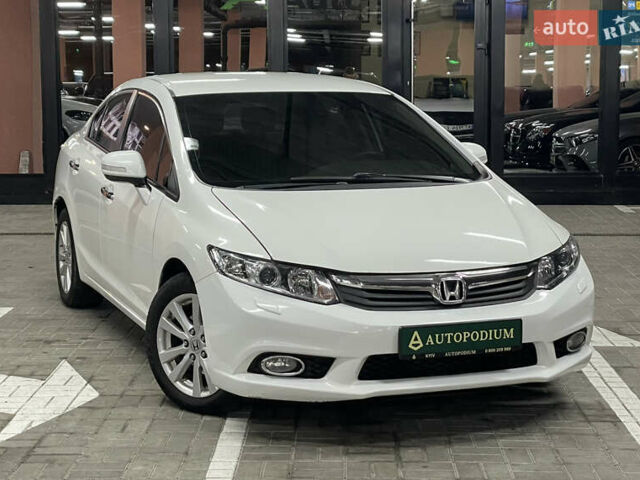 Белый Хонда Цивик, объемом двигателя 1.8 л и пробегом 233 тыс. км за 7999 $, фото 1 на Automoto.ua