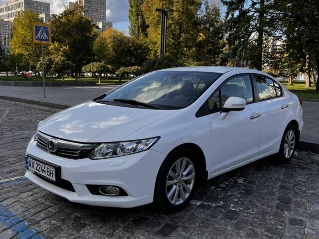 Белый Хонда Цивик, объемом двигателя 1.8 л и пробегом 119 тыс. км за 9639 $, фото 1 на Automoto.ua