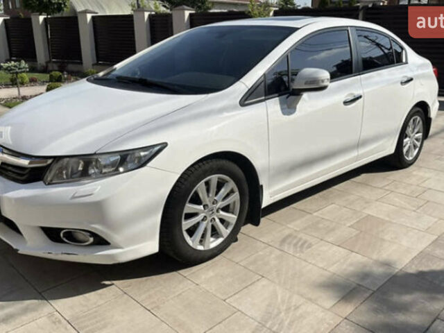 Білий Хонда Сівік, об'ємом двигуна 1.8 л та пробігом 150 тис. км за 9000 $, фото 1 на Automoto.ua