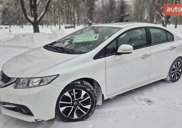 Белый Хонда Цивик, объемом двигателя 1.8 л и пробегом 129 тыс. км за 11000 $, фото 1 на Automoto.ua