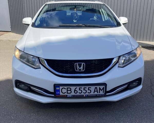 Хонда Цивик 2013 в Чернигове на Automoto.ua Белый Хонда Цивик, объемом двигателя 1.8 л и пробегом 227 тыс. км за 9000 $, фото 1 на Automoto.ua