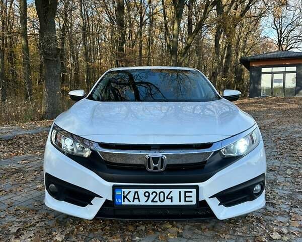 Білий Хонда Сівік, об'ємом двигуна 1.6 л та пробігом 181 тис. км за 13800 $, фото 1 на Automoto.ua