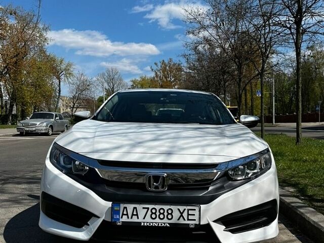 Білий Хонда Сівік, об'ємом двигуна 2 л та пробігом 46 тис. км за 17200 $, фото 1 на Automoto.ua