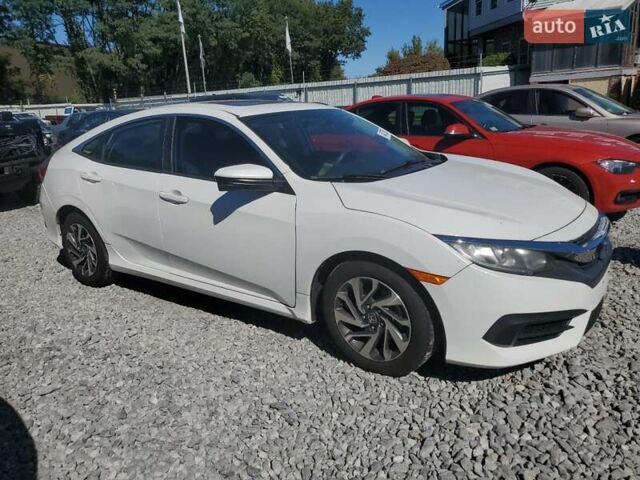 Белый Хонда Цивик, объемом двигателя 2 л и пробегом 107 тыс. км за 3300 $, фото 1 на Automoto.ua