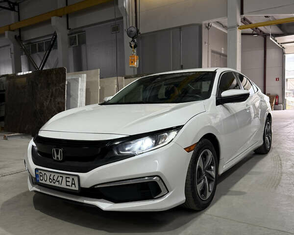 Белый Хонда Цивик, объемом двигателя 2 л и пробегом 88 тыс. км за 15200 $, фото 1 на Automoto.ua