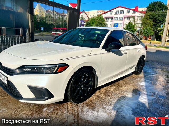 Белый Хонда Цивик, объемом двигателя 2 л и пробегом 77 тыс. км за 19900 $, фото 1 на Automoto.ua